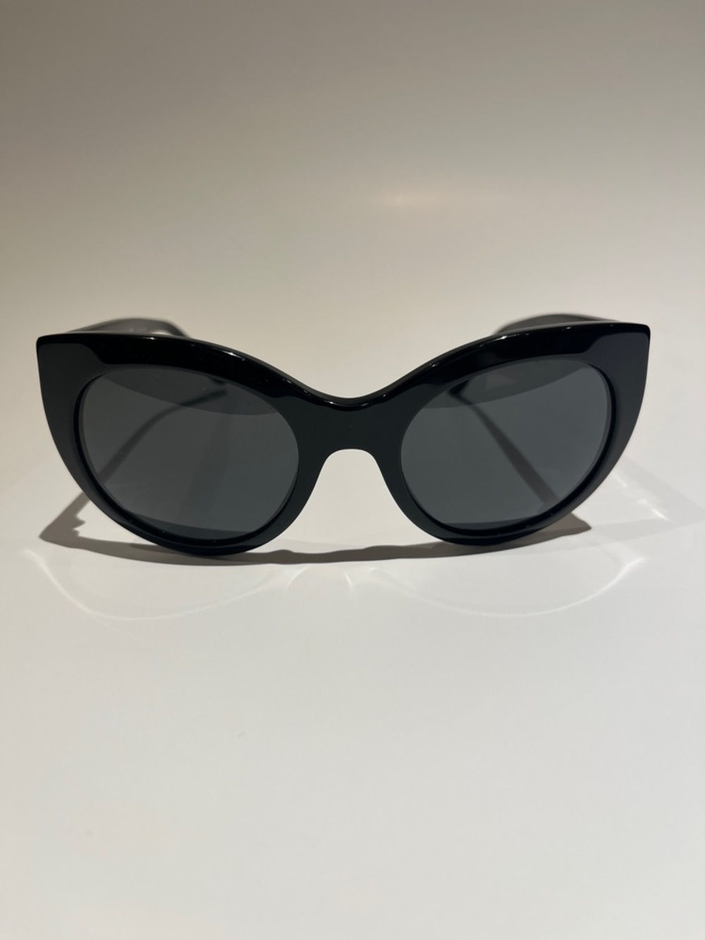 Tory Burch Black Cat-Eye Sunglasses